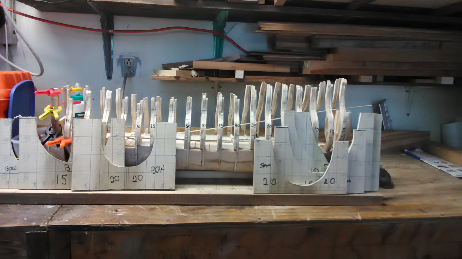 027 Fluit, Zeehaen bow and stern templates .jpg
