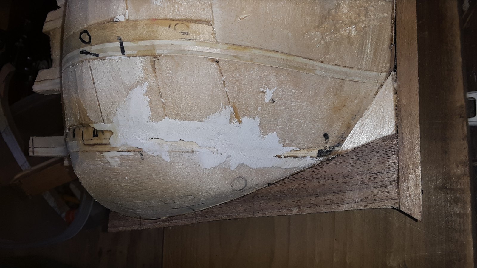 038 Fluit, Zeehaen stern piece glued.jpg