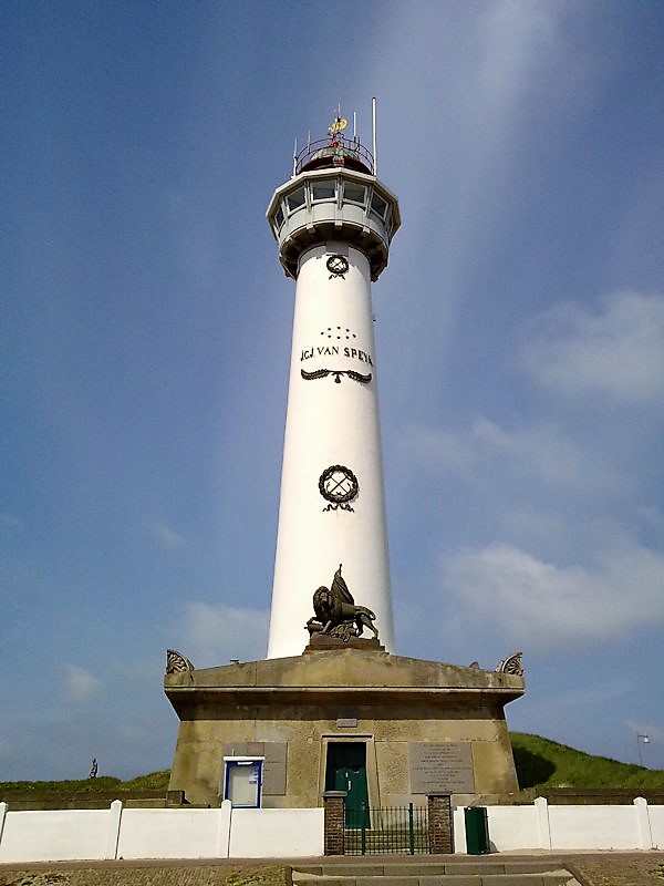 1) Vuurtoren Egmond.jpg