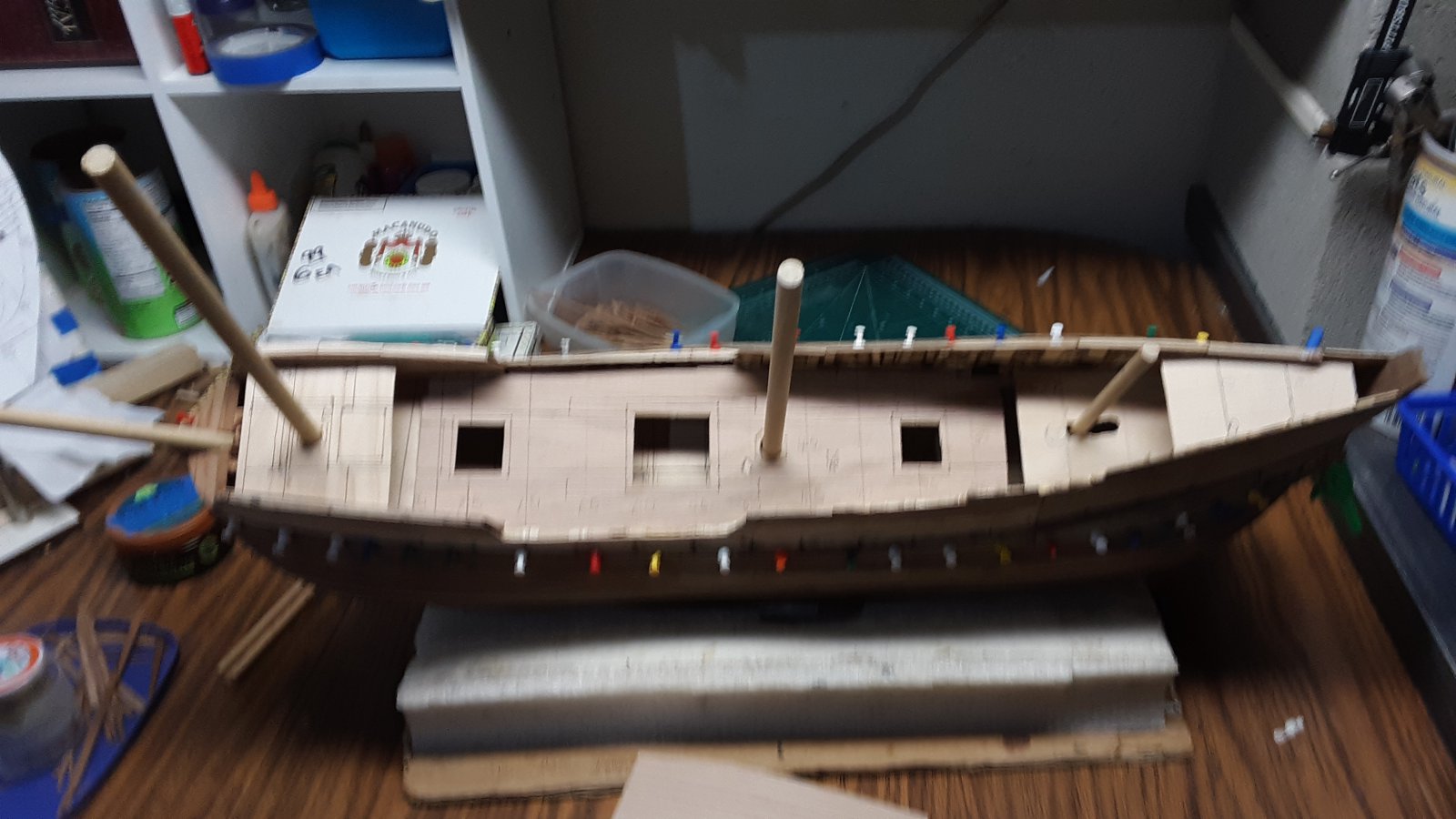 246 Fluit, Zeehaen mast & deck position.jpg