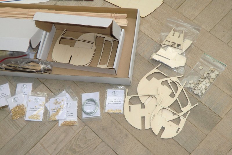 Batavia Box contents 2.jpg