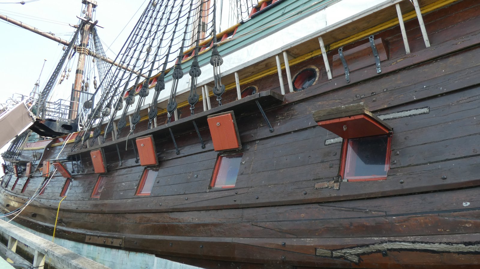 Batavia118_R.JPG