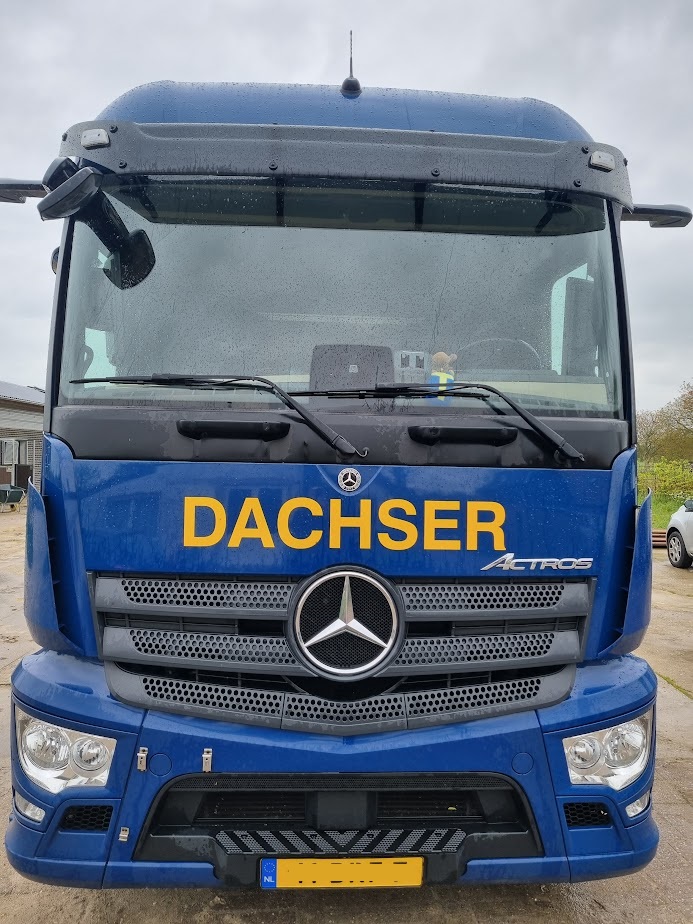 dachser0.jpg