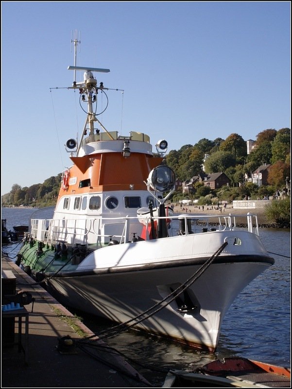 der-seenotkreuzer-hamburg-dgzrs-gehoerte-14854.jpg