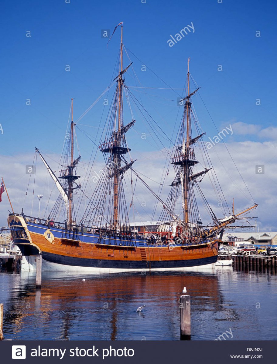 hms-endeavour-freemantle-western-australia-australia-D8JN2J.jpg