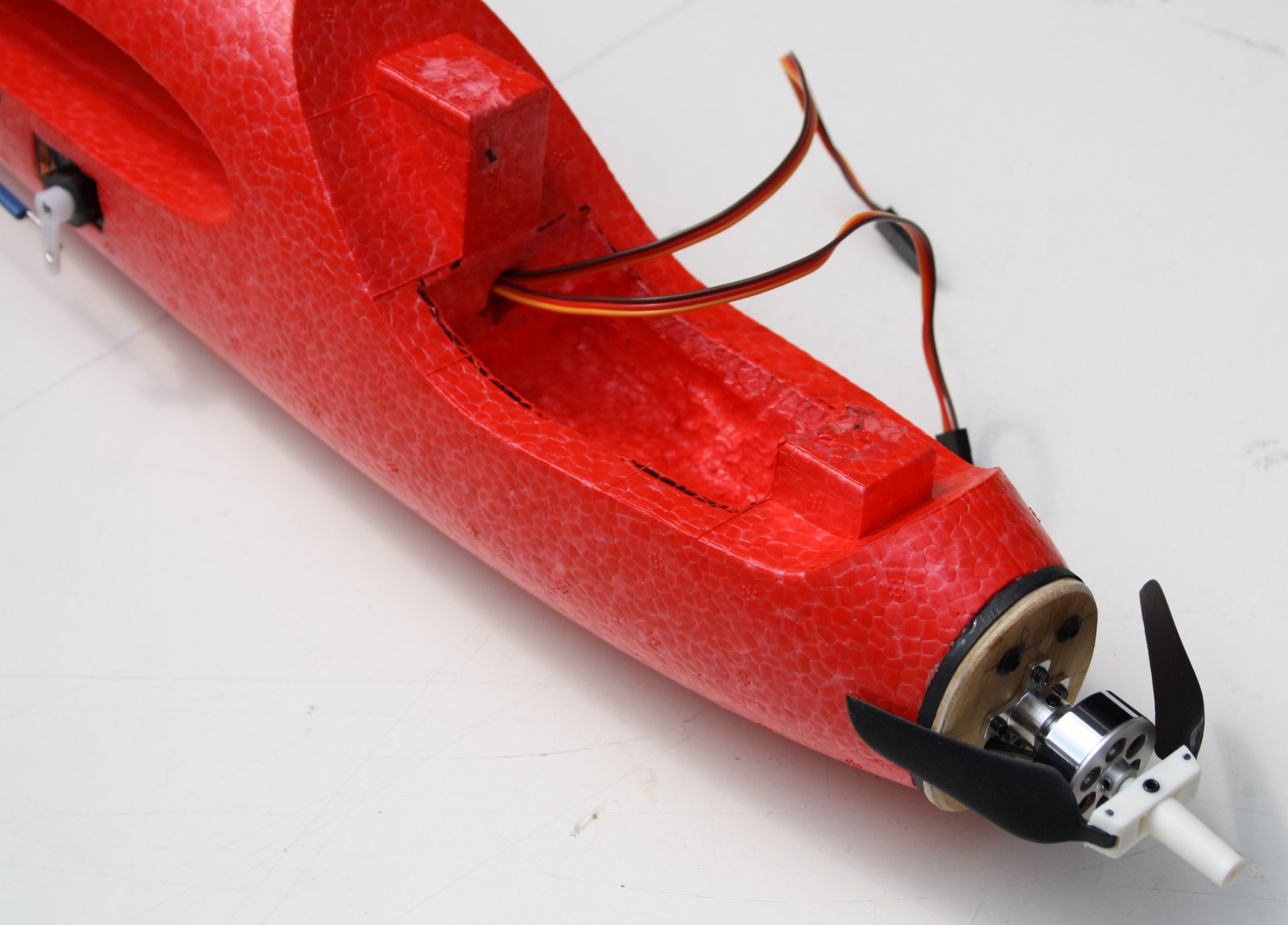 HMX2211-2300Kv.JPG