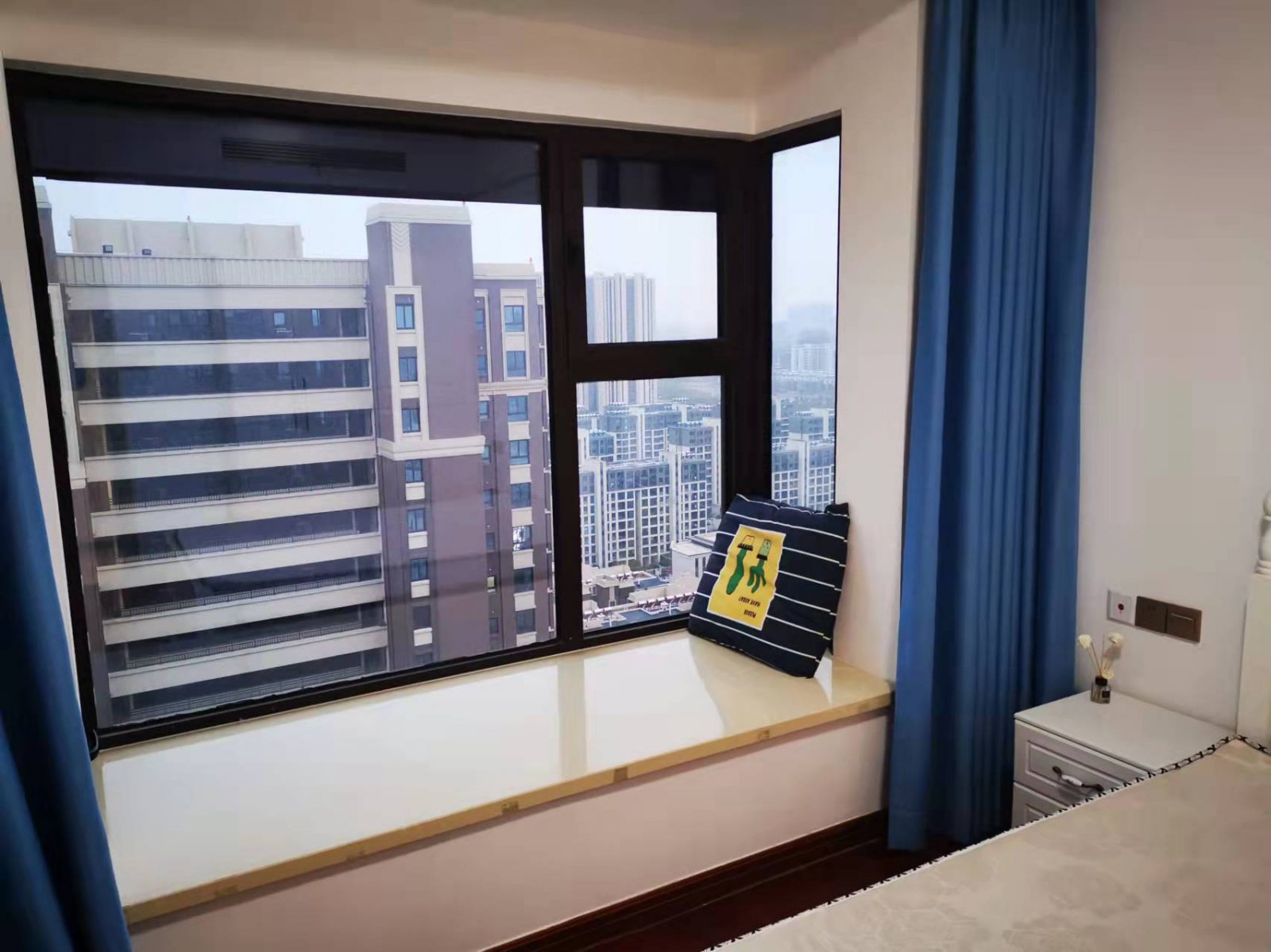 Main Bedroom 2.jpg