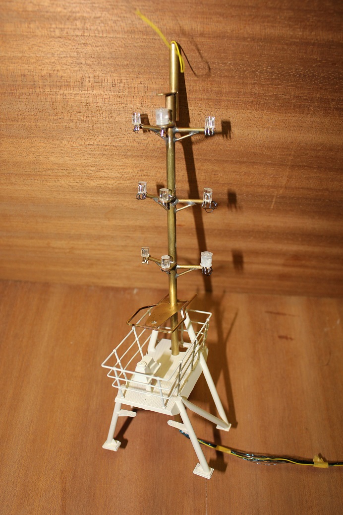 Mast.JPG