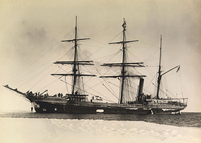 Terra_Nova_ship_by_Herbert_Ponting,_1911.jpg