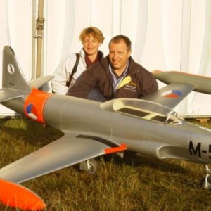 T33
