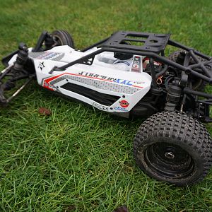 Kyosho Ultima DB en Scorpion XXL