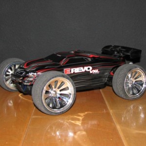 Revo 1/16