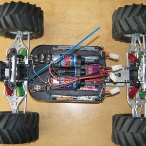 Traxxas E-maxx