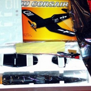 Cox Jamara Corsair
Zo krijg je de doos .