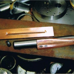 Lashulpstuk voor het tig lassen van de 0,4mm.r.v.s.plaat. Uitlaatconus voor KJ-66 turbine.