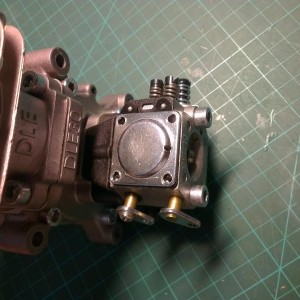 DLE30 Walbro Carb zonder mod