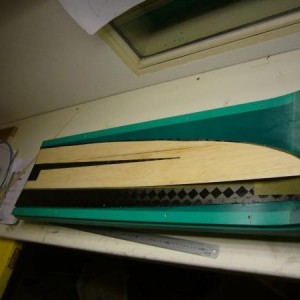 buitenschaal onder glas+carbon+balsa