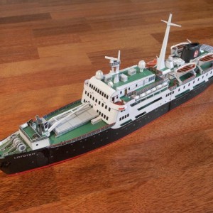 Bouwplaat ms Lofoten in de eindfase