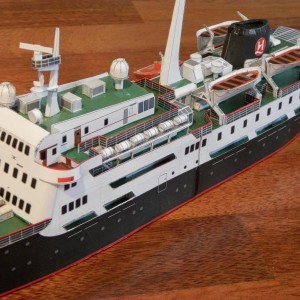 Bouwplaat ms Lofoten in de eindfase