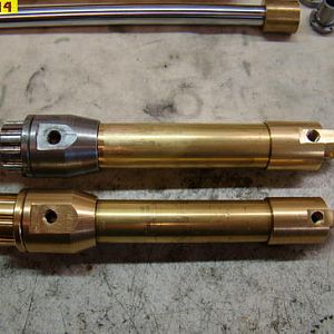 076