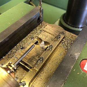 20200506 03 Gaten Boren Voor Bevestiging Condensor