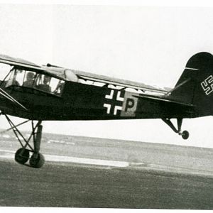 Fieseler_Storch__210
