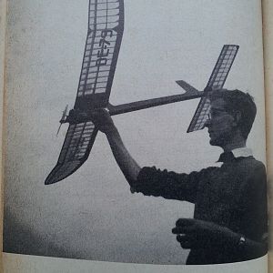 Ton Van Dijk Met Model