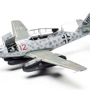 Messerschmitt_ME-262__04