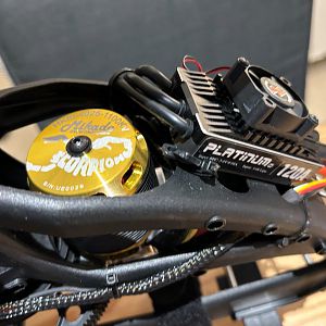 Mikado Logo 550 NEW  (7)