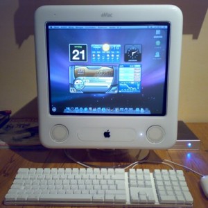 Mijn Apple eMac!!! heb eindelijks een mooi exemplaar!