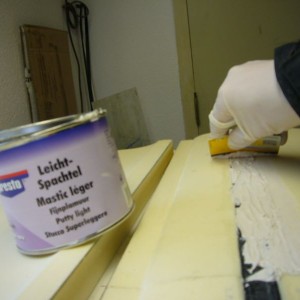 wing 33 filling recessed spar