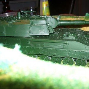 sluipen naar de tank die nog niet af is hehe