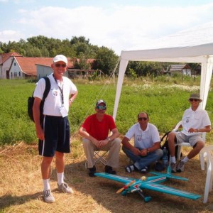 Op visite bij de Franse ploeg, EK 2005
v.l.n.r. Serge Delabarde, Bruno, Gilbert Beringer, Remi Beringer.