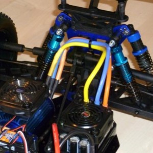 Extra Shocks achter.