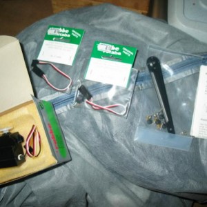 Robbe Comtesse incl beslagset en originele servo's