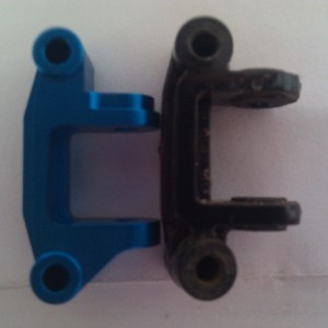 Verschil tussen originele C-mount en 3Racing alu = 2mm