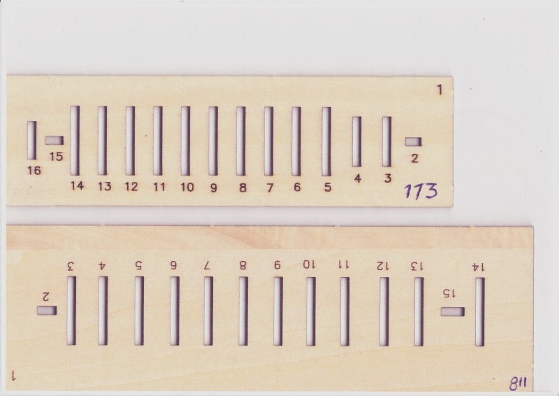 7) voetplaat 113 en 118