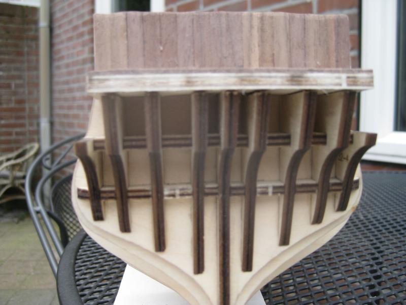 Achterkant van het schip, wat afwijkt van de beschrijving welke bij de kit zit. Was een andere constructie toegevoegd.