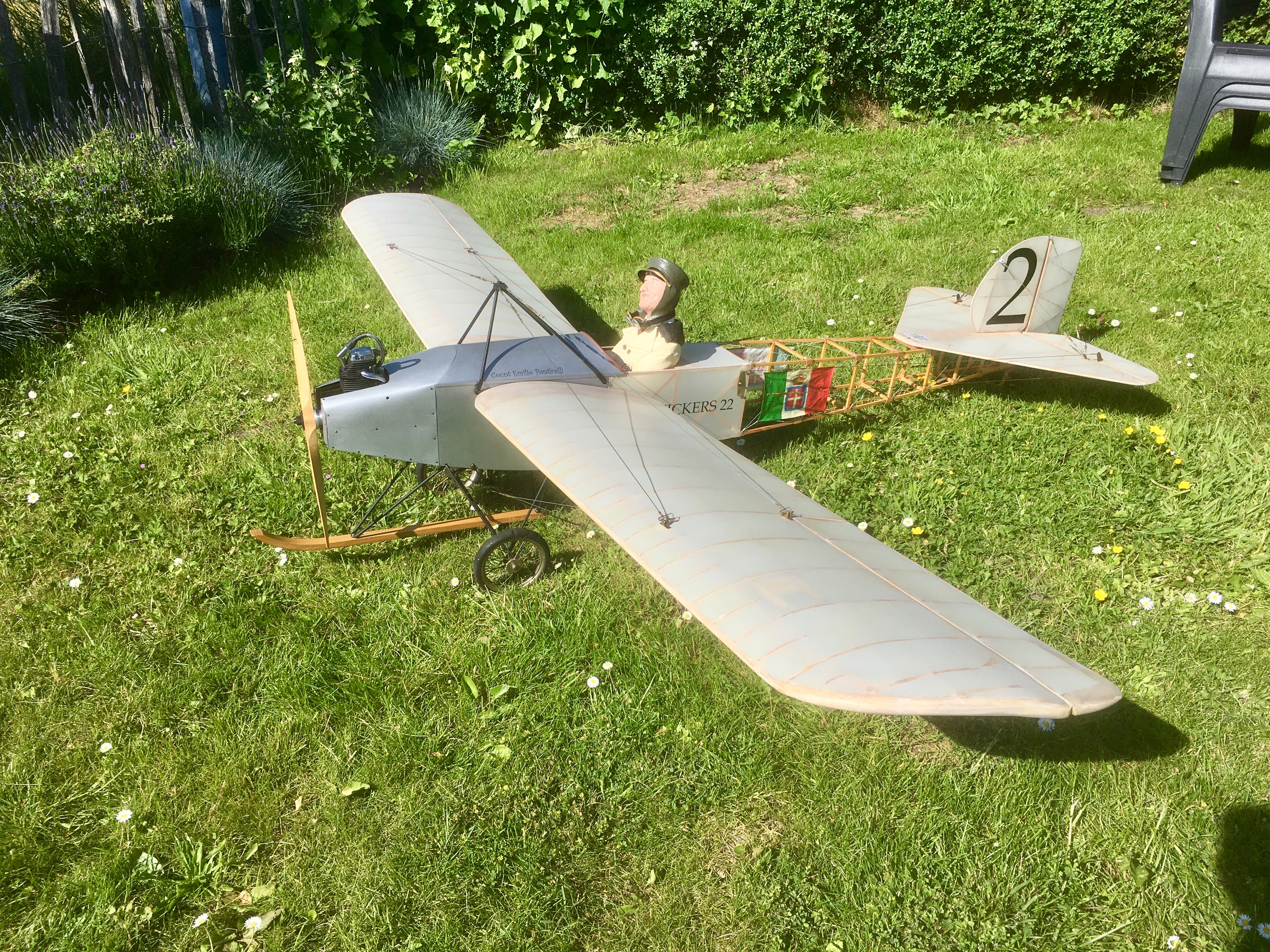 Antic Vickers 22