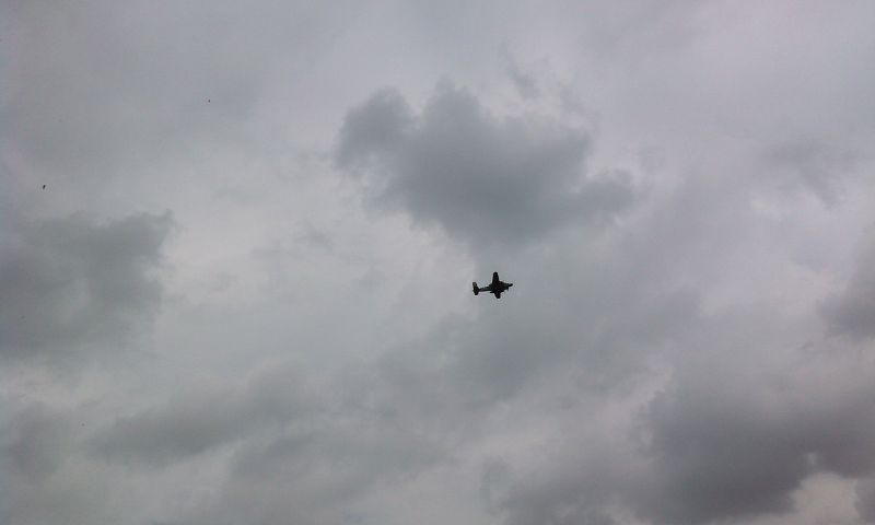 b25