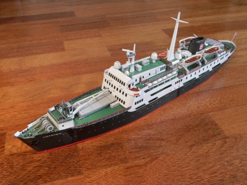 Bouwplaat ms Lofoten in de eindfase