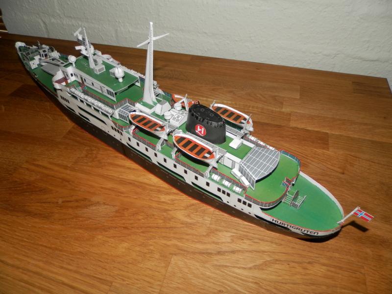 Bouwplaat ms Lofoten in de eindfase