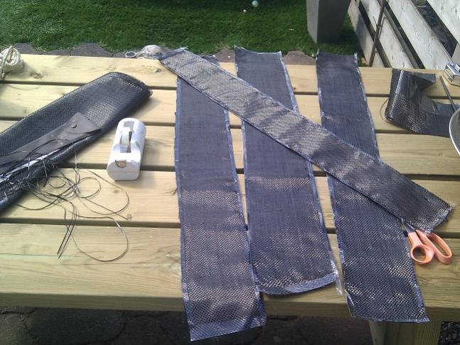 Carbonvezeldoek op maat geknipt