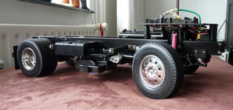 Chassis R zij aanzicht 1