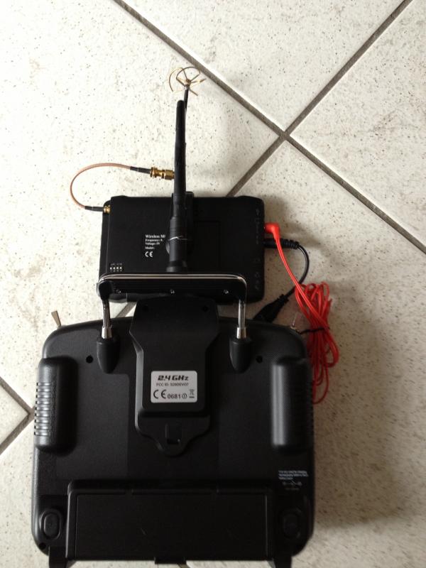 Cloverblad antenne bevestiging.