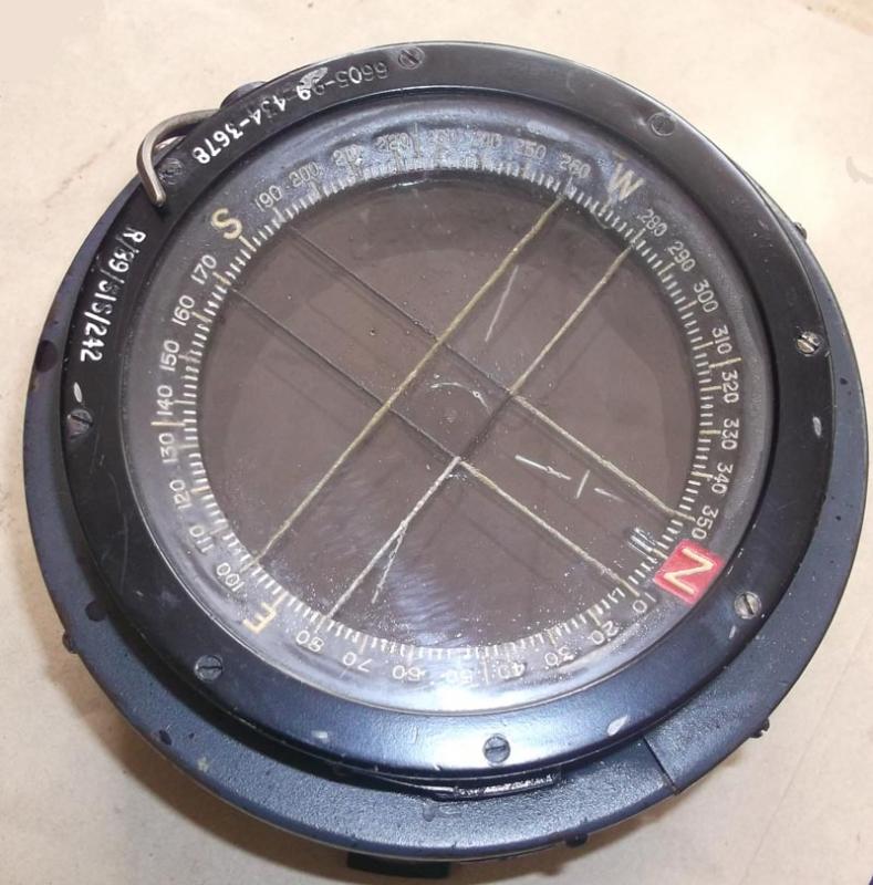 Compass 41 Large