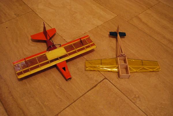 De 2 Mini`s naast elkaar.