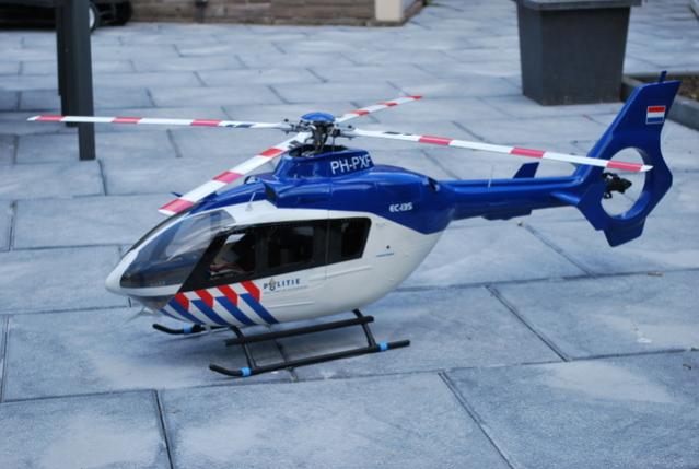 EC135 KLPD Trex 500, BeastX Microbeast 4-blade system spinblades in afbouwfase