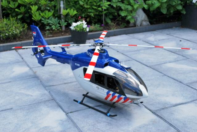 EC135 KLPD Trex 500, BeastX Microbeast 4-blade system spinblades in afbouwfase