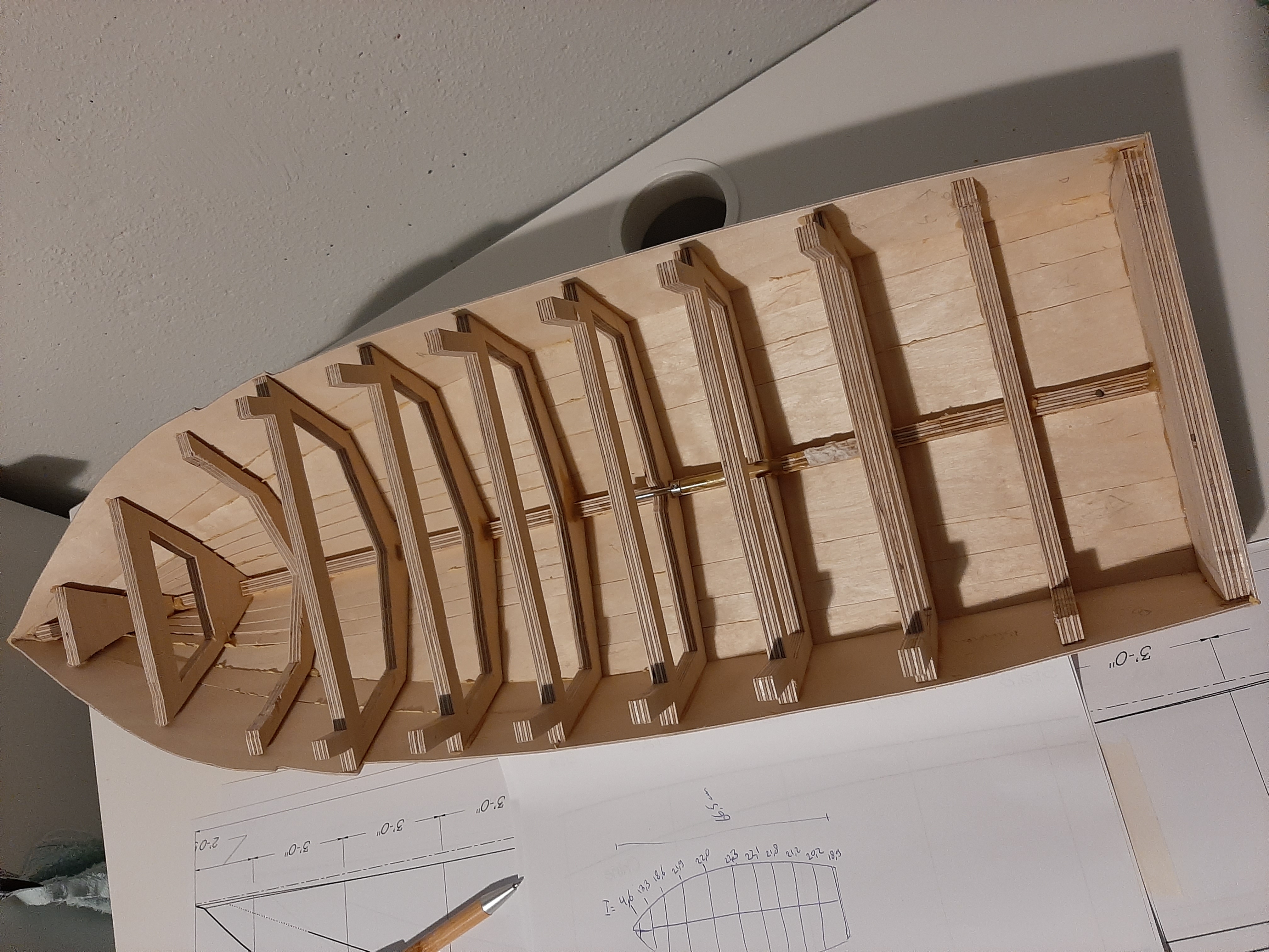 Eerste dwarsbalken eruit